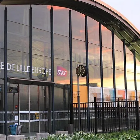 Joli 20m2 Cozy Et Equipe Avec Terrasse !