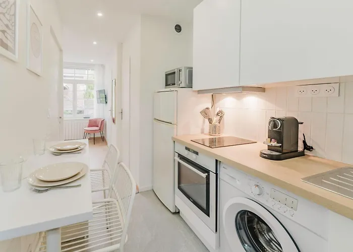 Joli 20m2 Cozy Et équipé Avec Terrasse ! Appartement